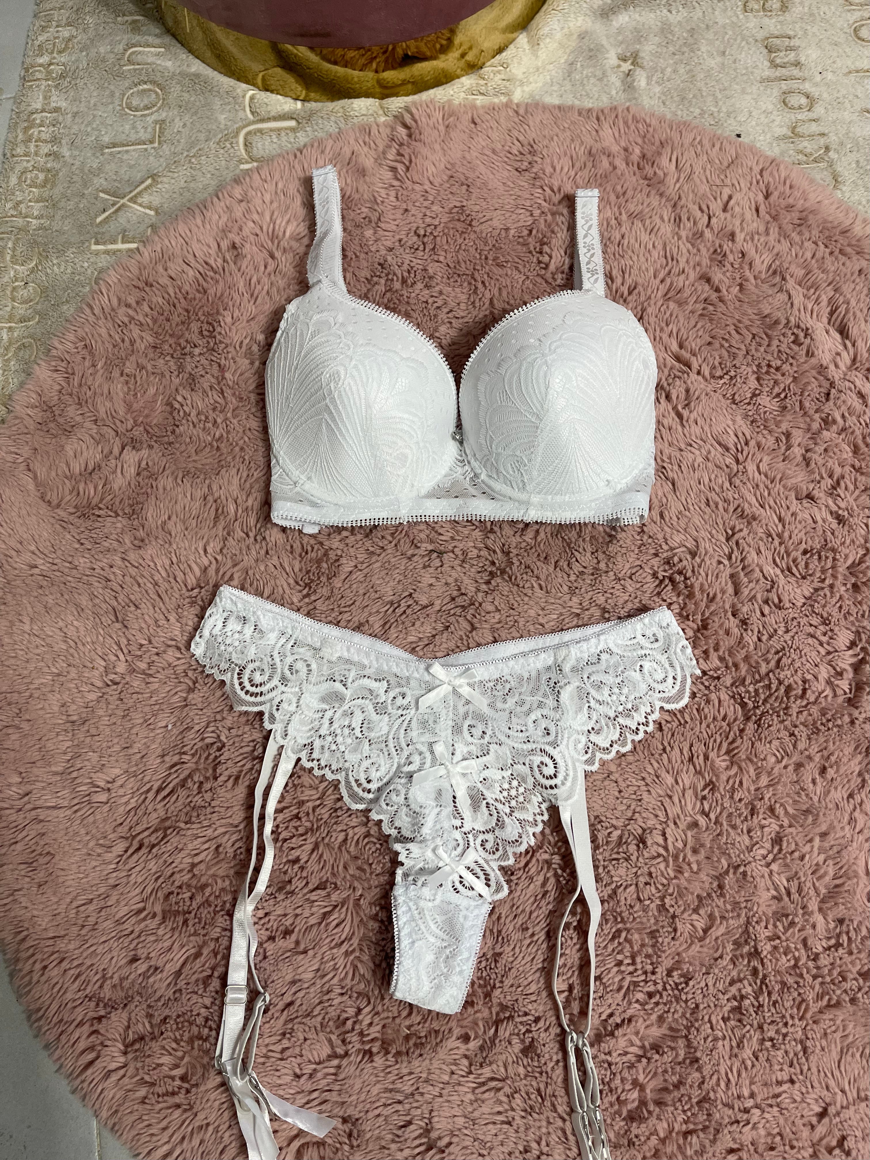 Brasiliana Fiocco con Reggiseno Pizzo coordinato